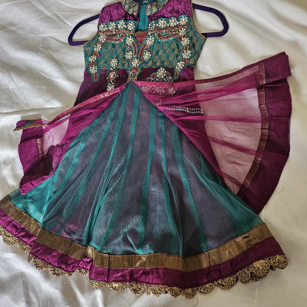 Girls Indian Jewel Toned Dress, India Size 24